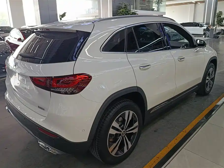 Mercedes-Benz GLA 2020 GLA 200