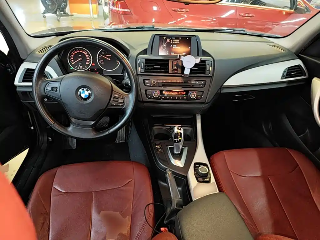 BMW 1 Series (Import) — миниатюра 10