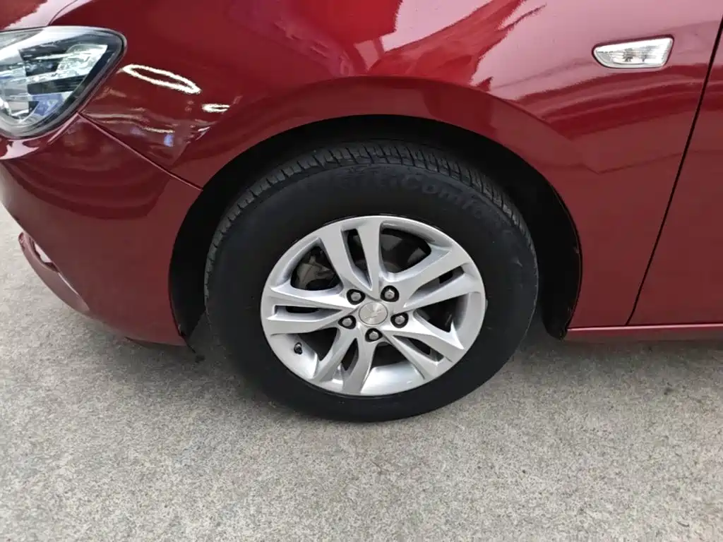 Chevrolet Cavalier — миниатюра 23