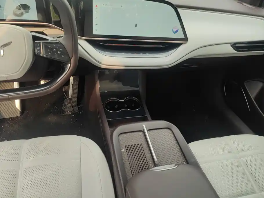 Hongqi Hongqi EH7 — миниатюра 16