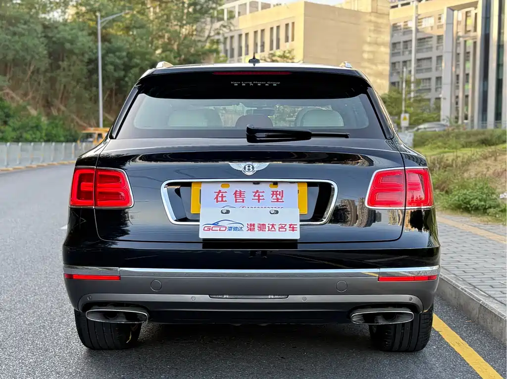 Bentley Bentayga 2017 6.0T Standard