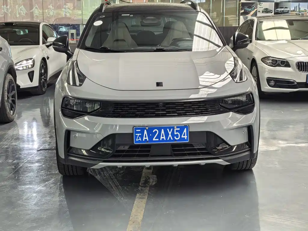Lynk & Co 01 — миниатюра 2