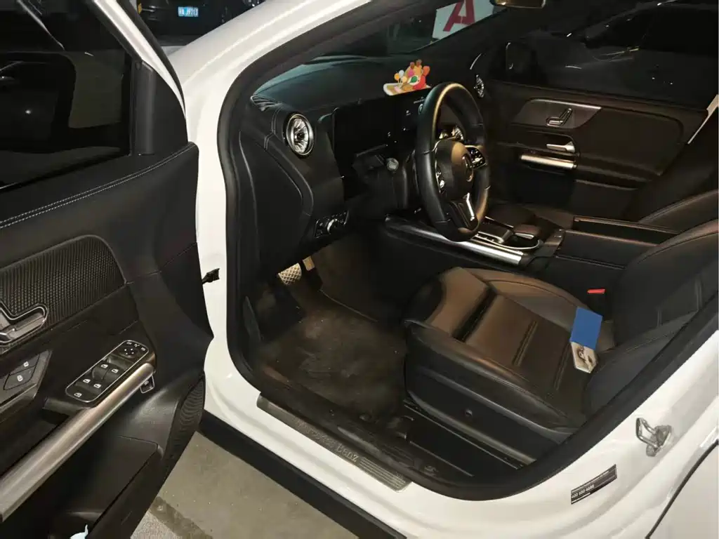 Mercedes-Benz GLA — миниатюра 5
