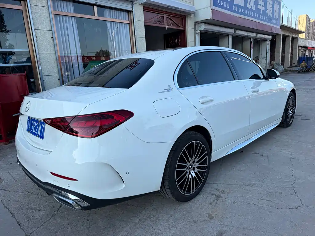 Mercedes-Benz C-Class — миниатюра 9