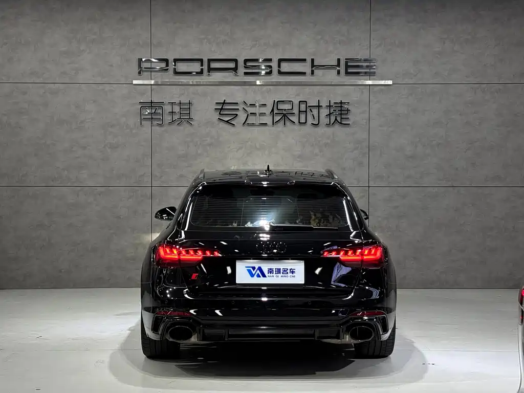 Audi RS 4 — миниатюра 5