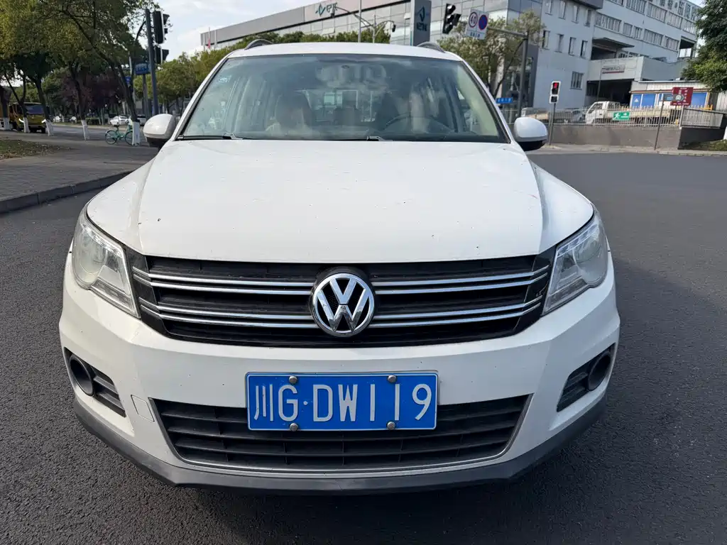 Volkswagen Tiguan 2012 1.8TSI AT