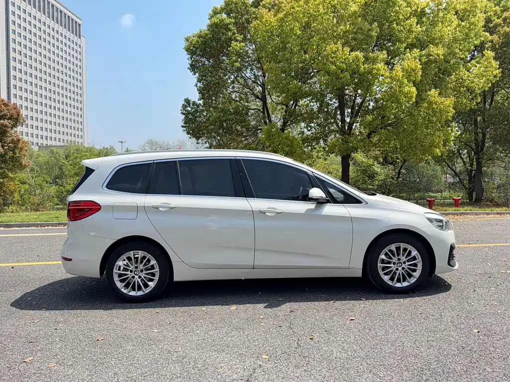 BMW 2 Series Gran Tourer — миниатюра 4