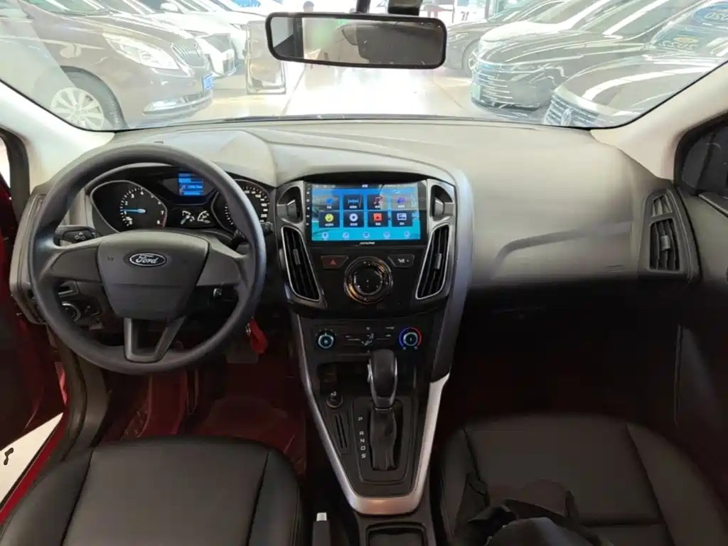 Ford Focus — миниатюра 10