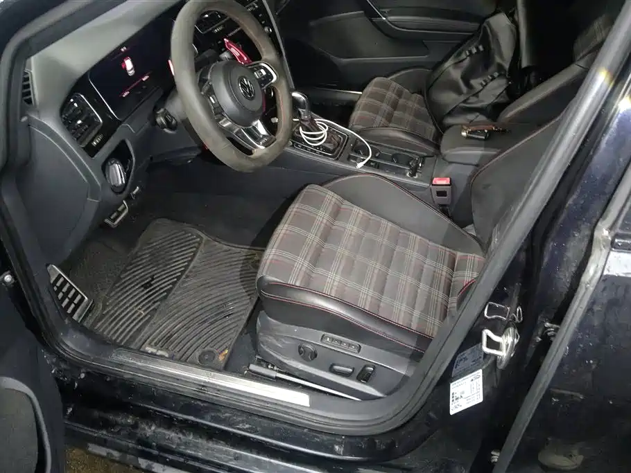 Volkswagen Golf GTI GTI 2018 2.0TSI GTI