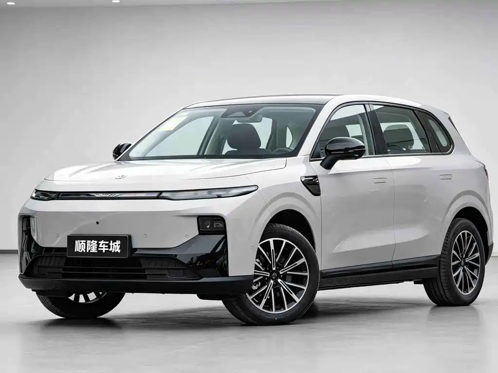 2025 Leapmotor B10 - zdjęcie 1 z 12