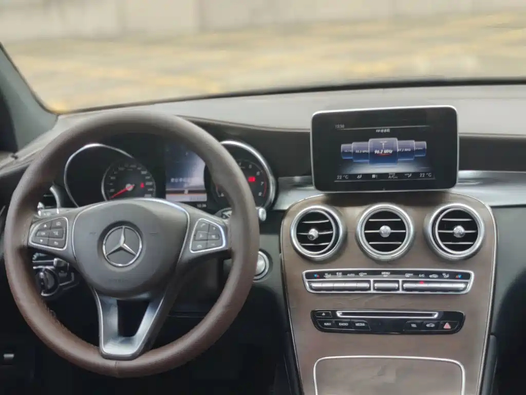 Mercedes-Benz GLC — миниатюра 8