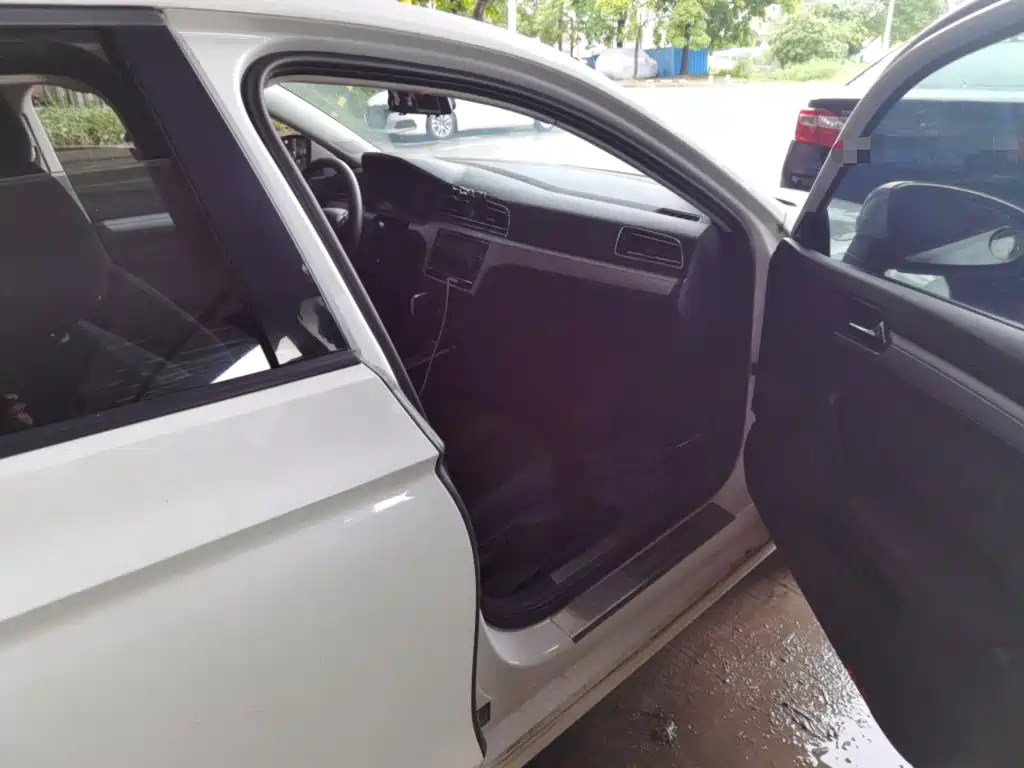 Volkswagen Lamando — миниатюра 22