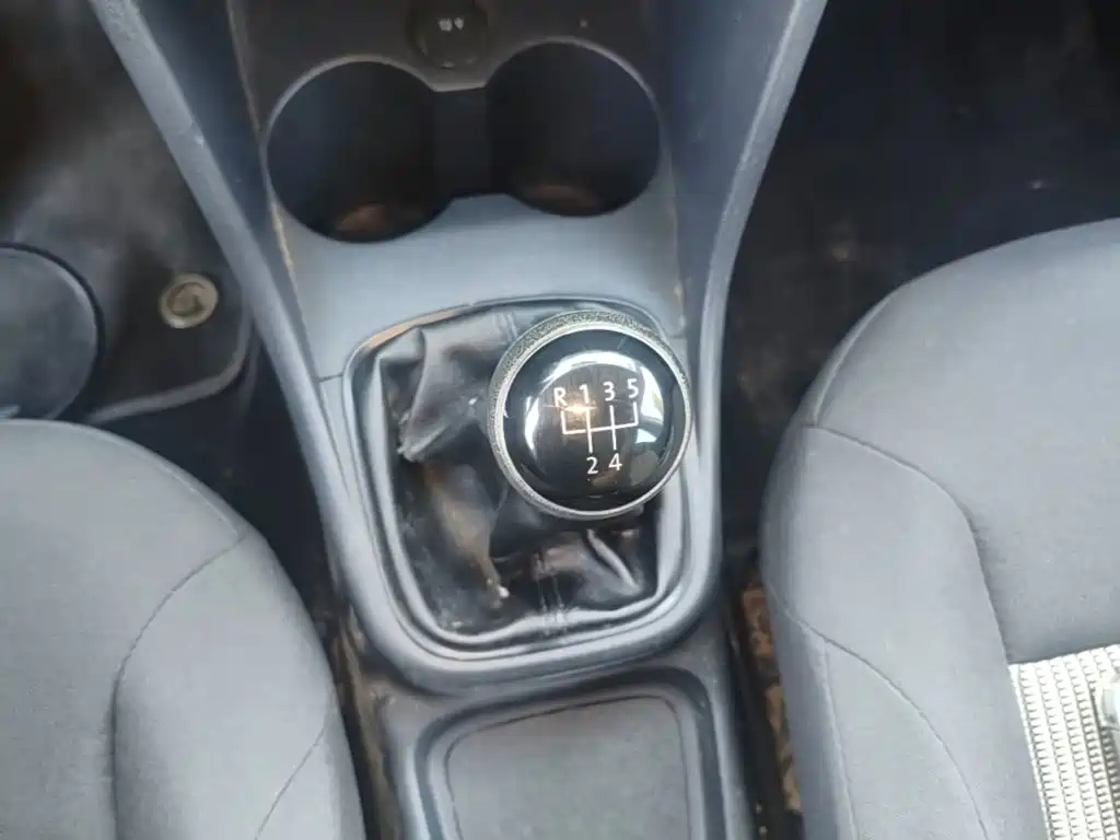 Volkswagen Polo — миниатюра 14