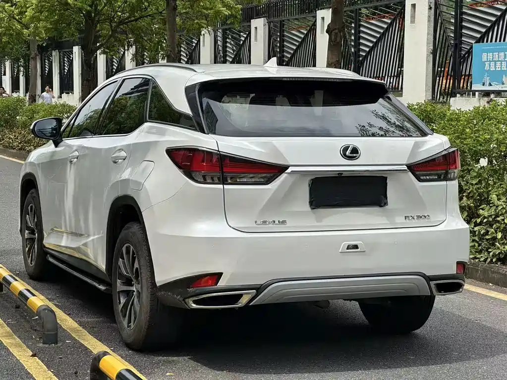 Lexus RX — миниатюра 9