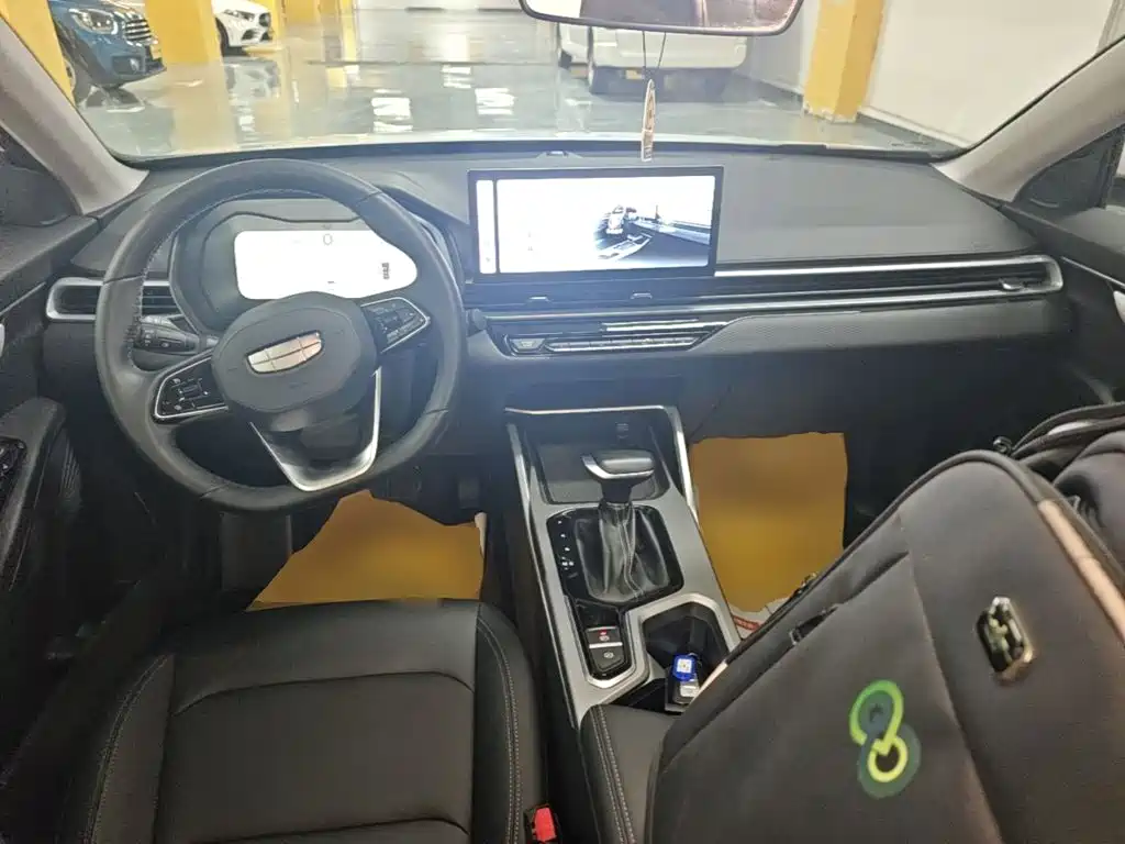 Geely Emgrand — миниатюра 10