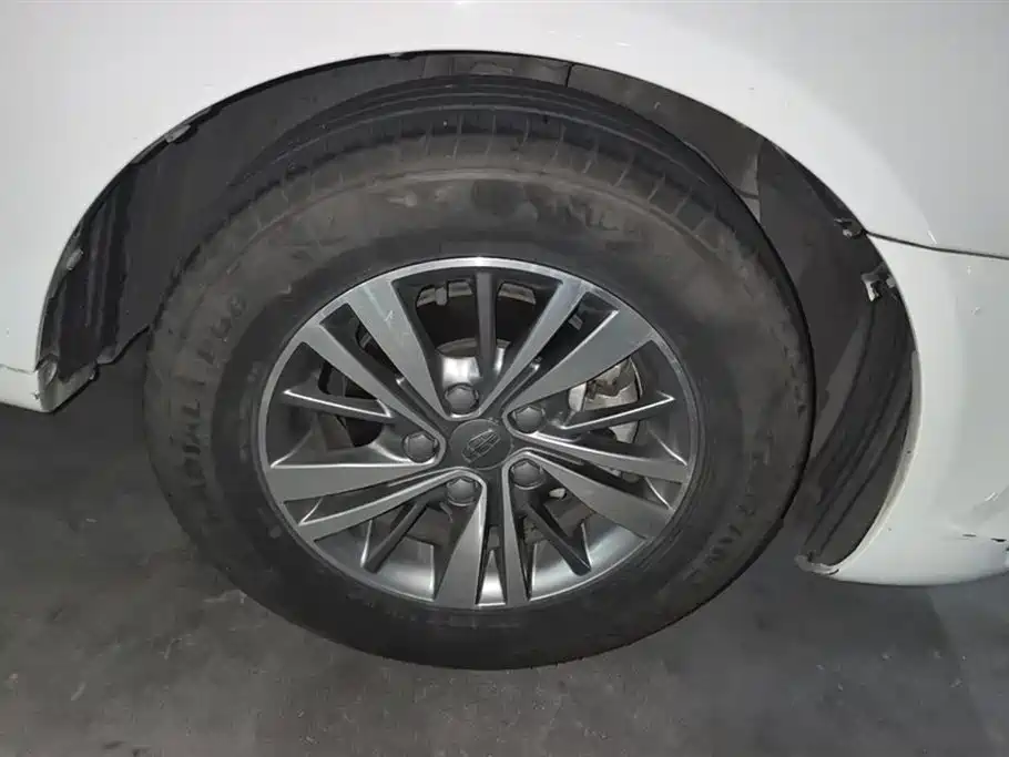 Geely Emgrand 2018 1.5L MT Luxury