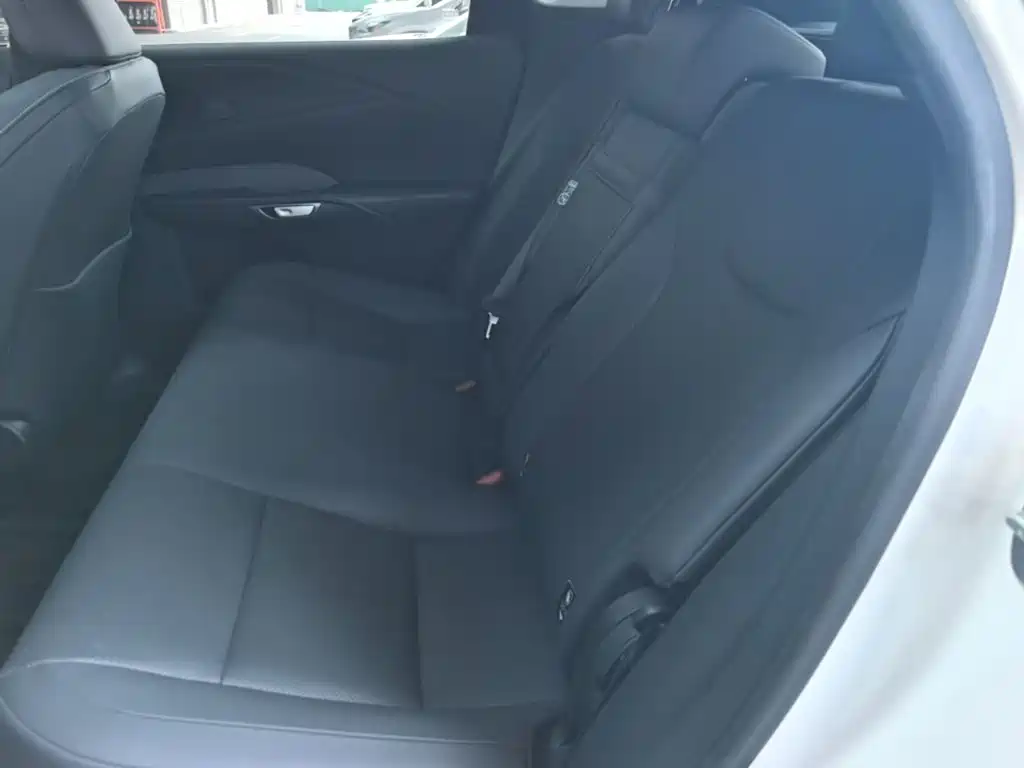 Lexus RX — миниатюра 17