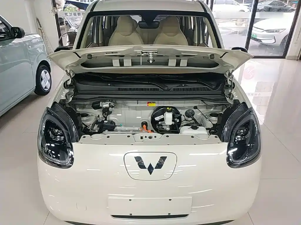 Wuling MINIEV — миниатюра 20