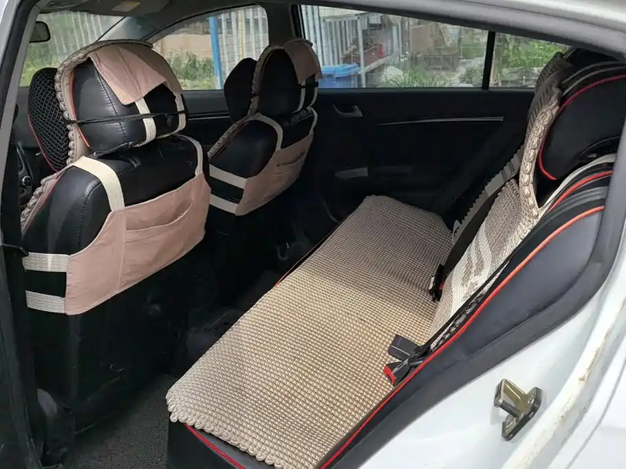 Geely Emgrand Classic — миниатюра 11