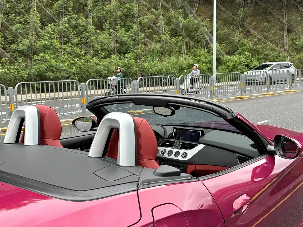 BMW Z4 — миниатюра 11