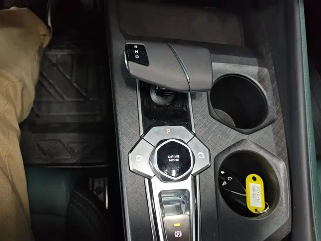 Changan UNI-V iDD — миниатюра 14