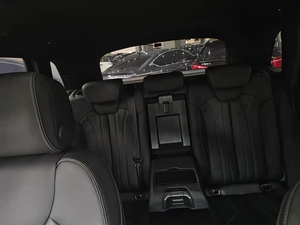 Audi Q5L — миниатюра 5