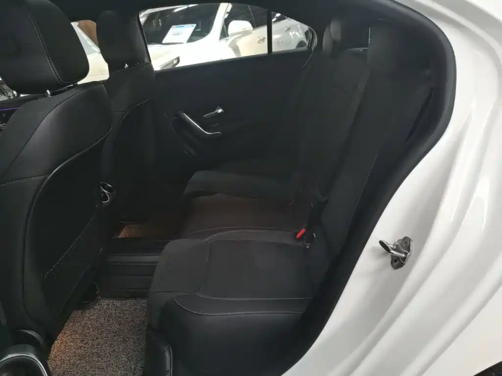 Mercedes-Benz A-Class — миниатюра 17