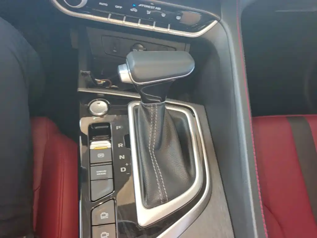 Changan Eado — миниатюра 8