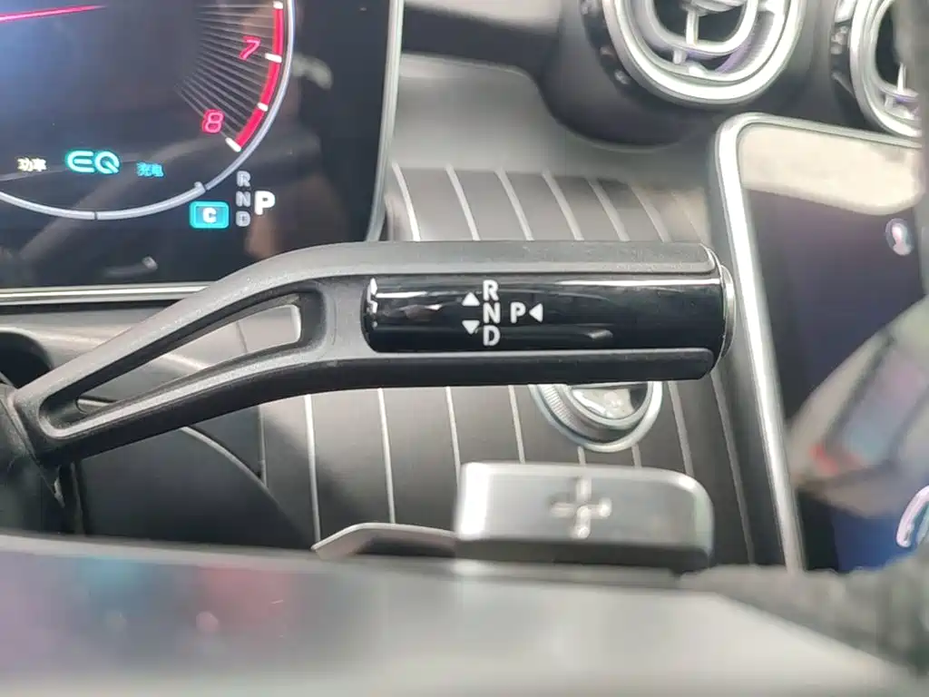 Mercedes-Benz C-Class — миниатюра 14