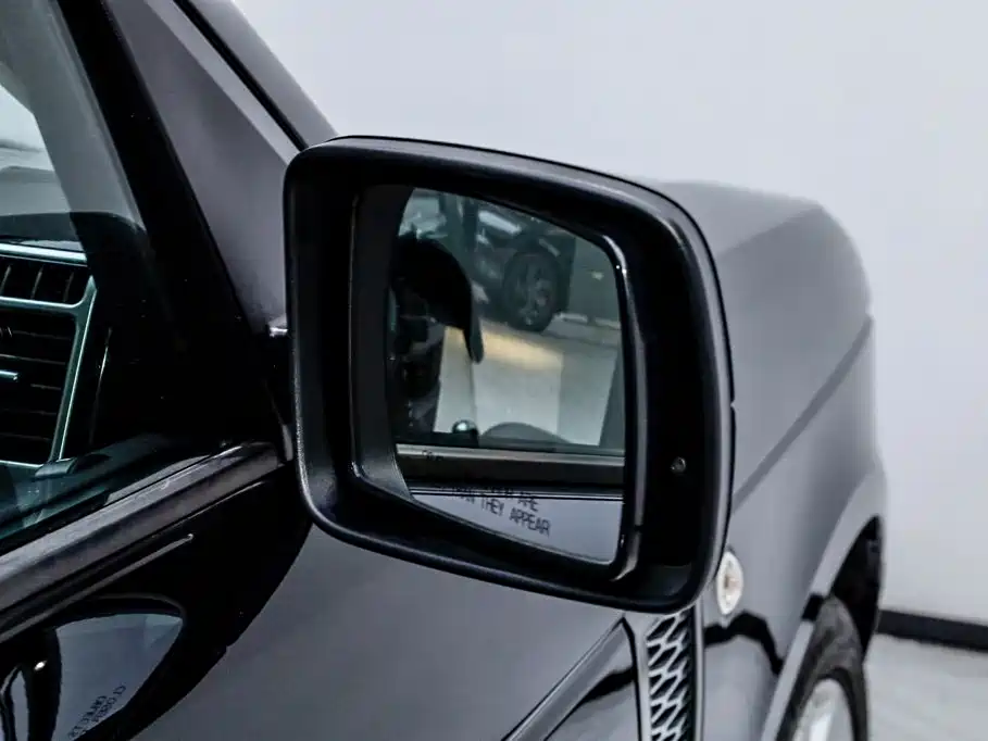 Land Rover Range Rover — миниатюра 30