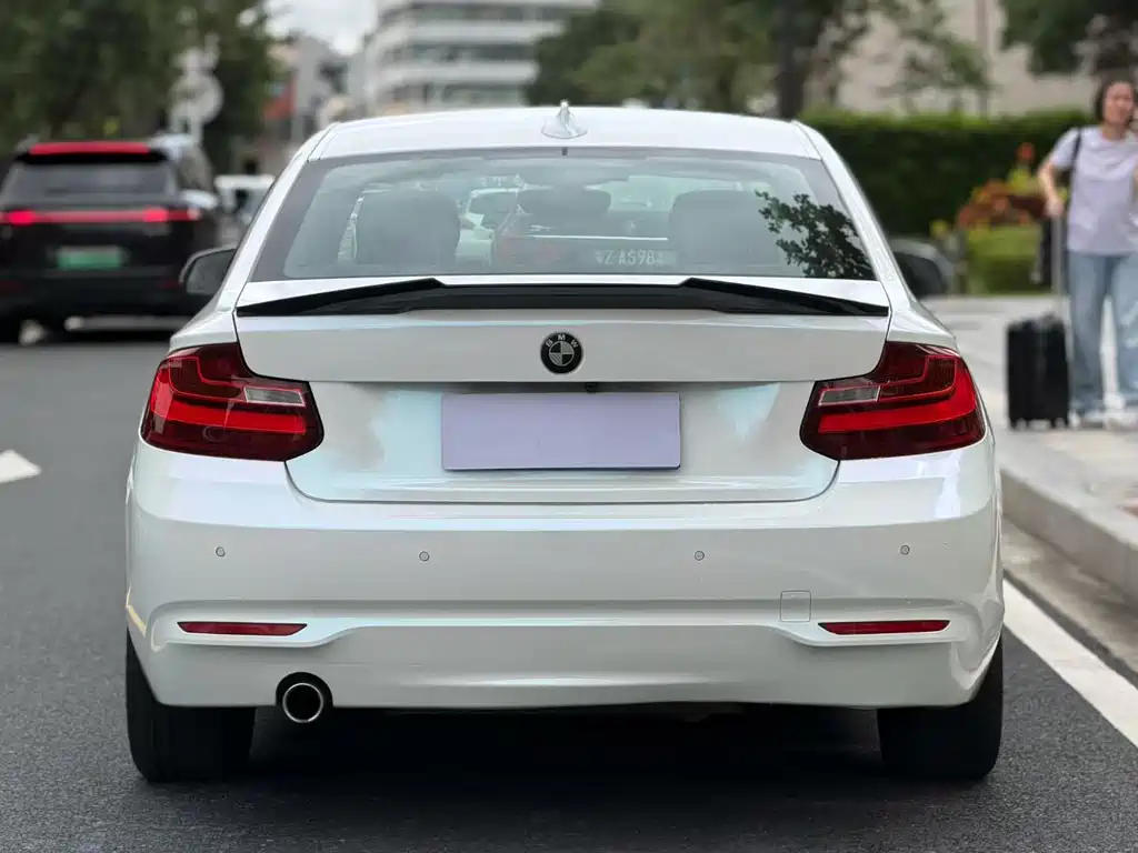 BMW 2 Series (Import) — миниатюра 9