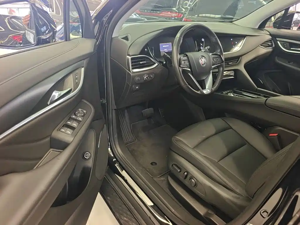 Buick Enclave — миниатюра 16