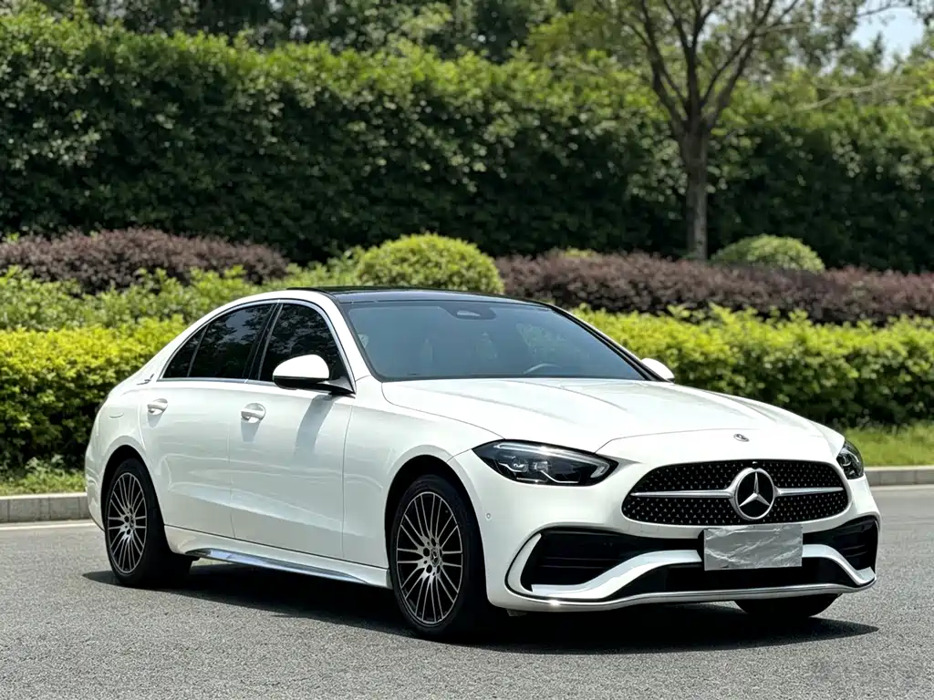 Mercedes-Benz C-Class — миниатюра 13