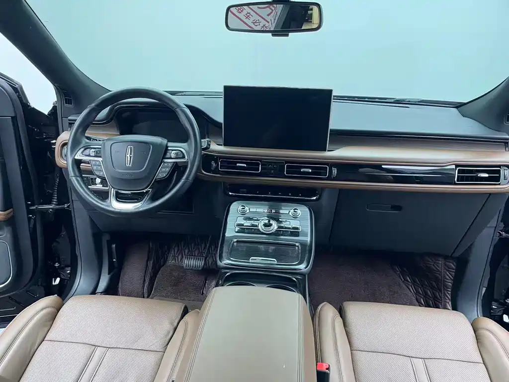 Lincoln Nautilus 2021 2.7T