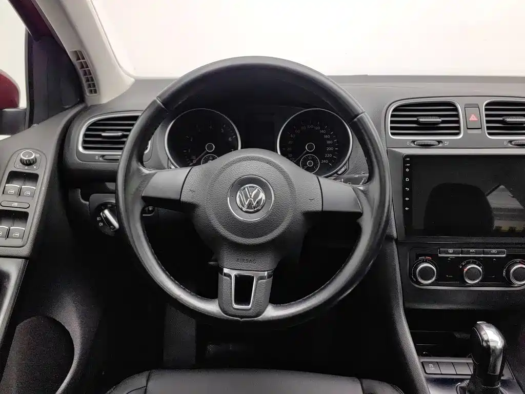 Volkswagen Golf — миниатюра 11