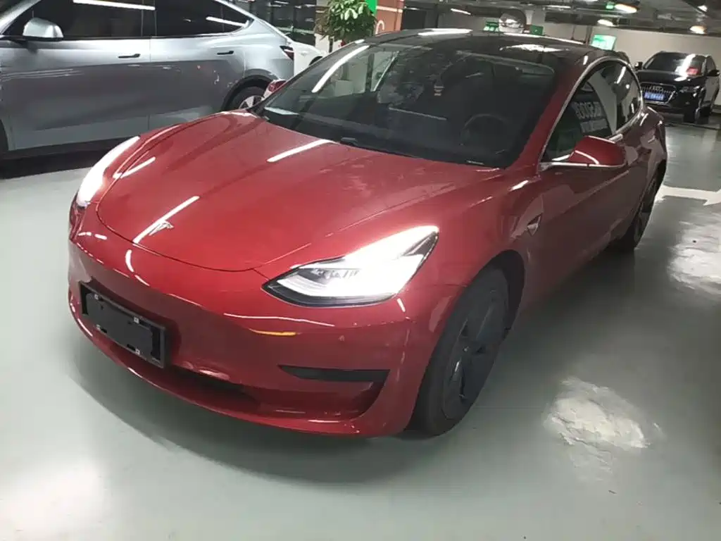 Tesla Model 3 — миниатюра 2