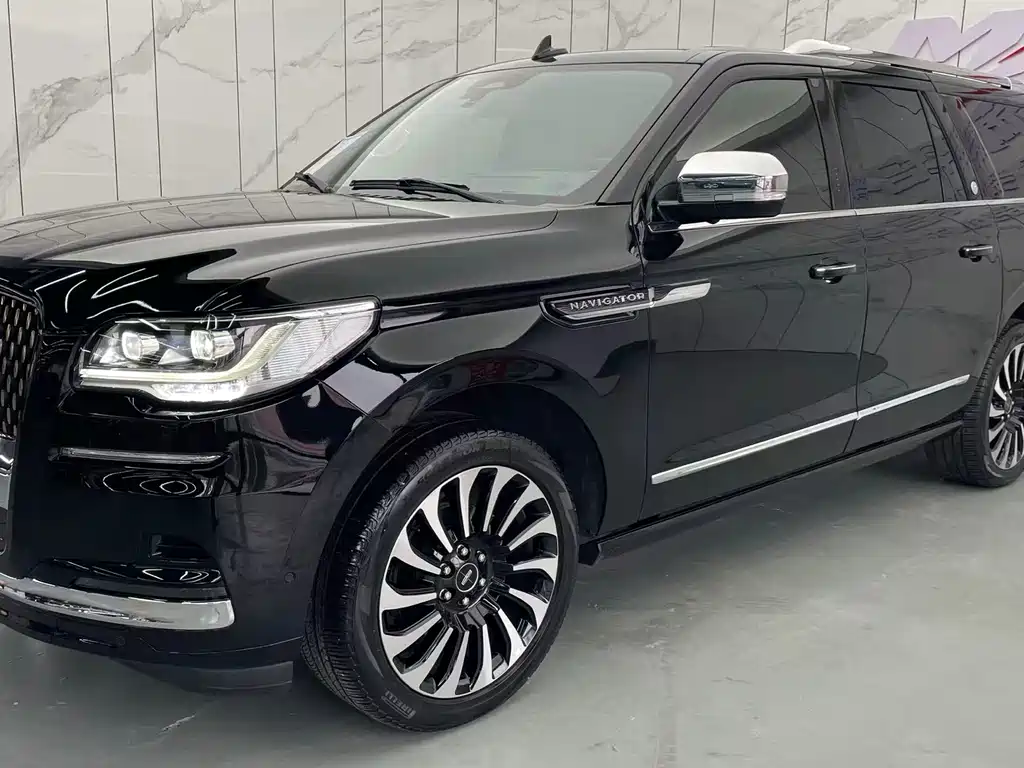 Lincoln Navigator 2023