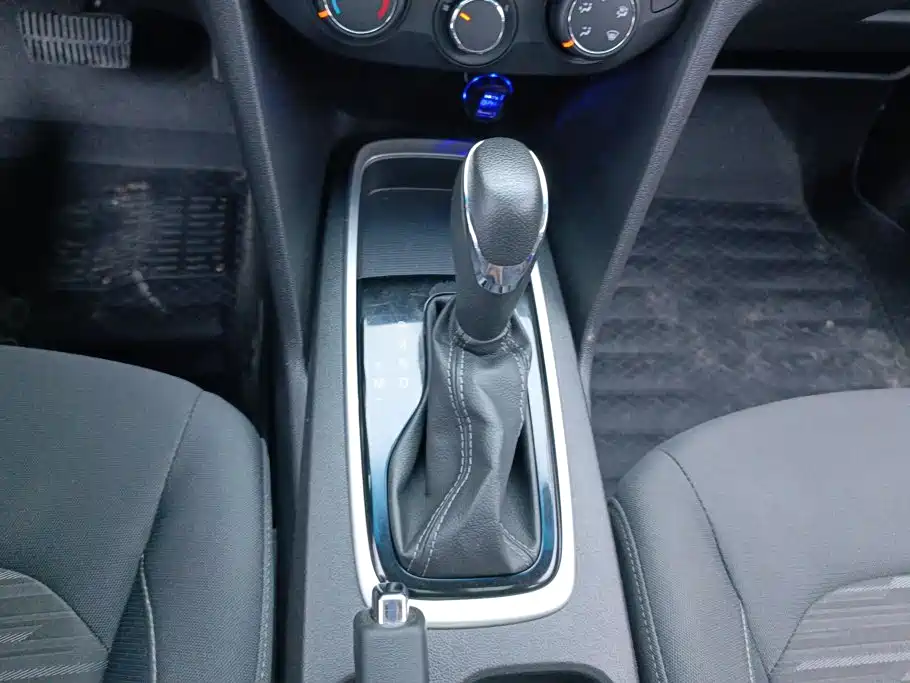 Chevrolet Cavalier — миниатюра 16