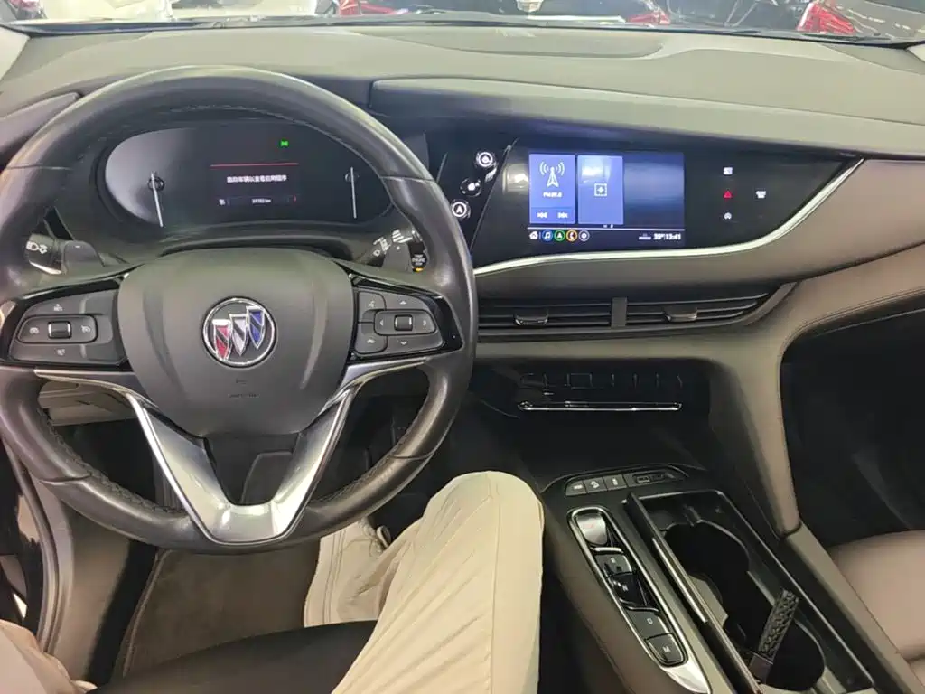 Buick Enclave — миниатюра 10
