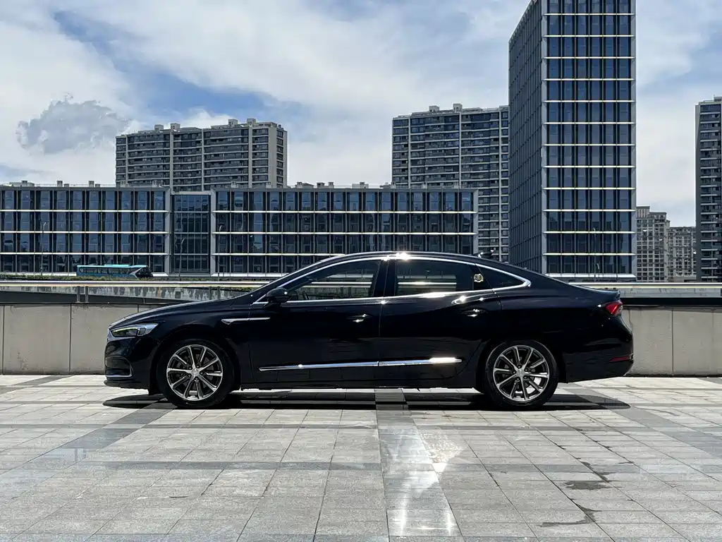 Buick LaCrosse 2021 652T Luxury
