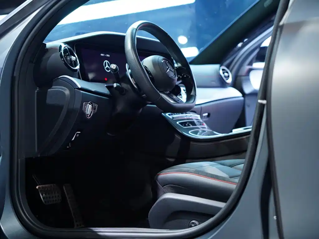 Mercedes-Benz E-Class AMG — миниатюра 13