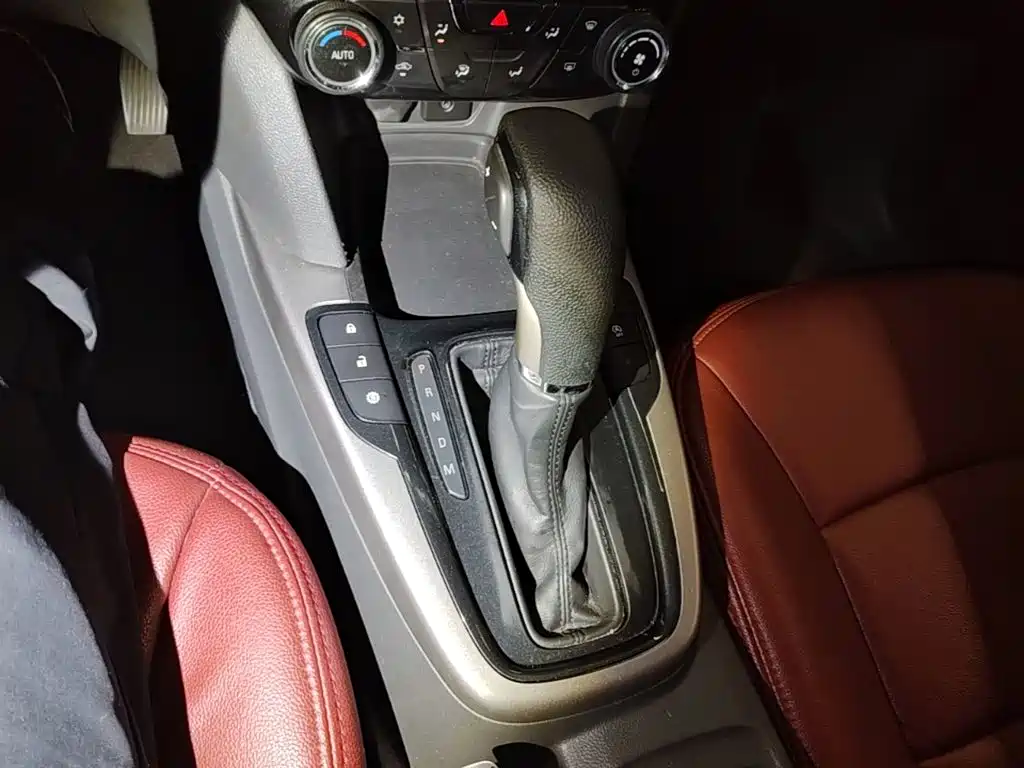 Chevrolet Malibu — миниатюра 14