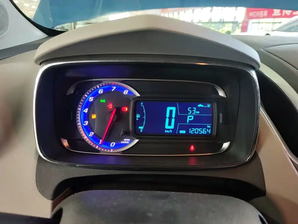 Chevrolet Trax — миниатюра 12