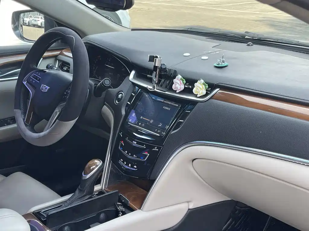 Cadillac XTS — миниатюра 10