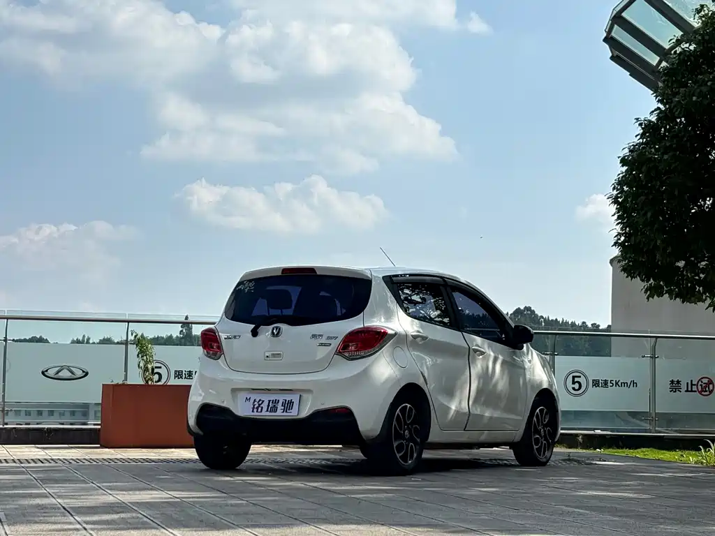 Changan BenBen — миниатюра 9