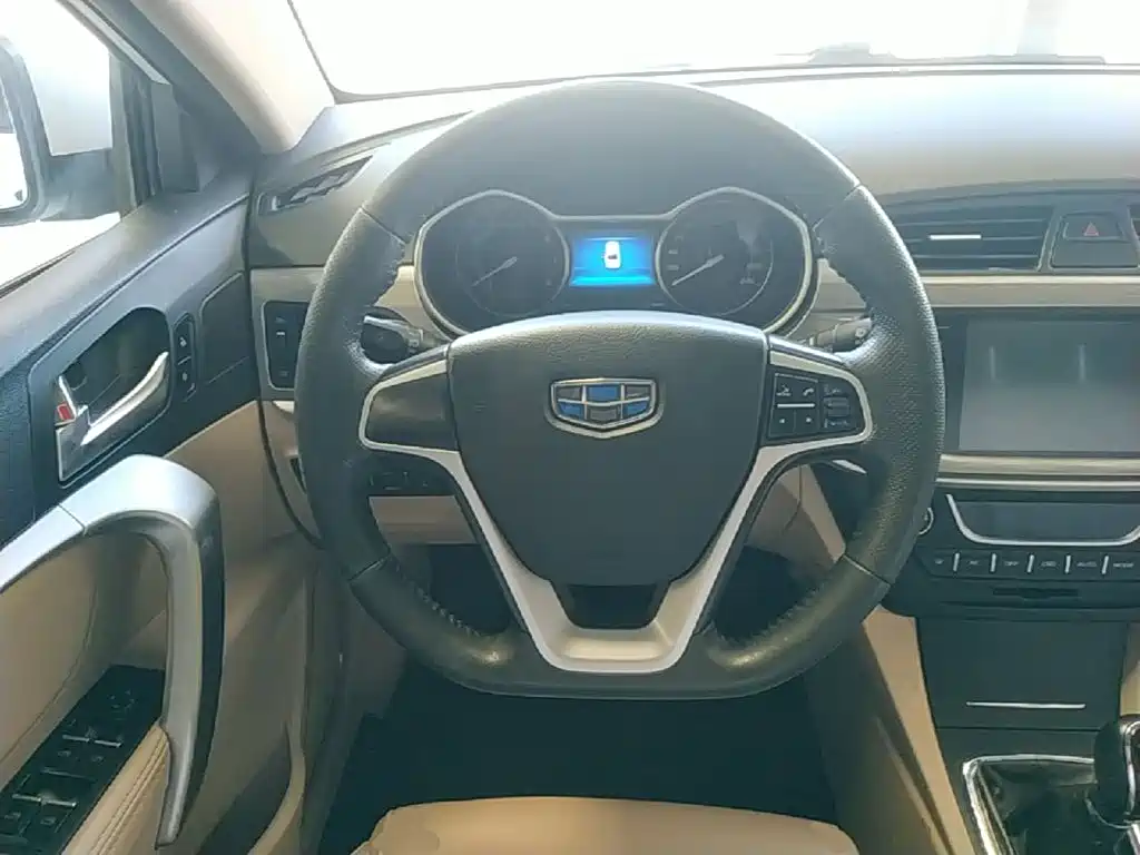 Geely Emgrand — миниатюра 11