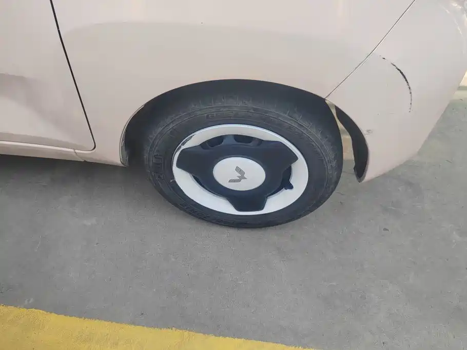 Wuling MINIEV — миниатюра 6