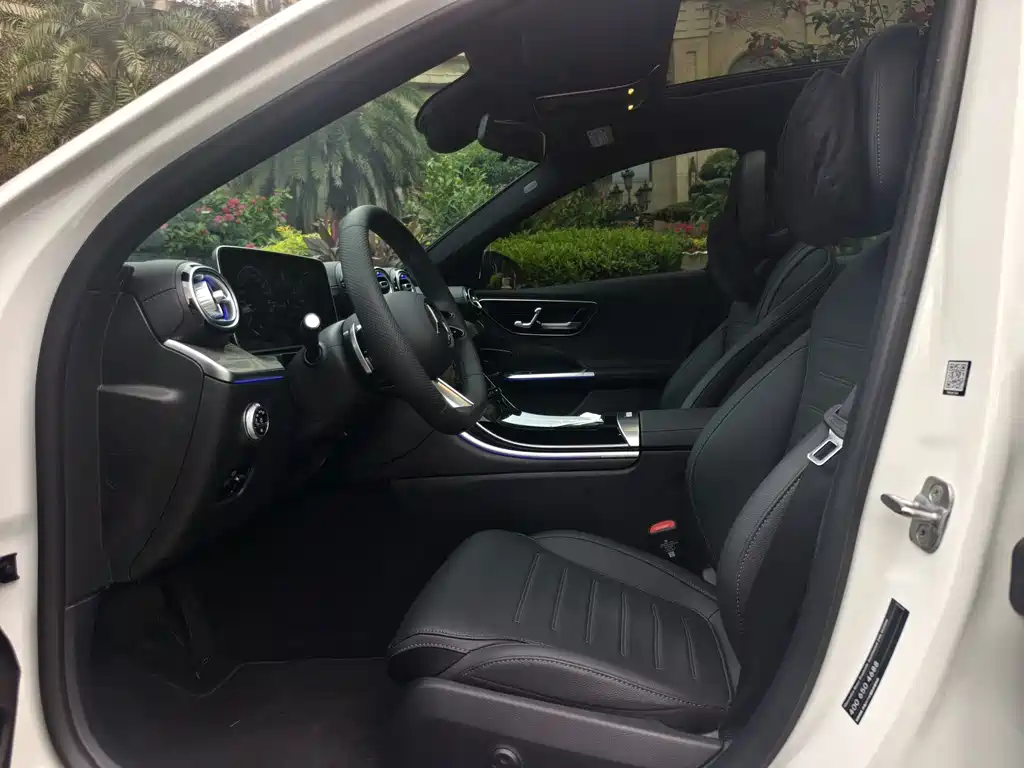 Mercedes-Benz C-Class — миниатюра 9