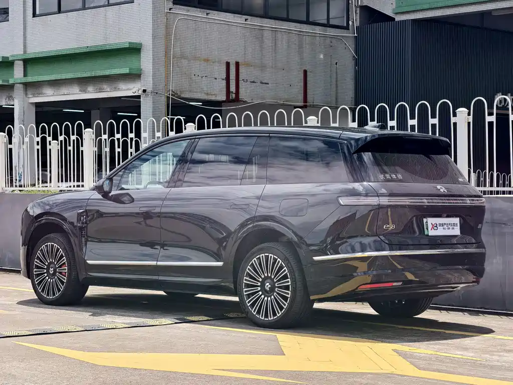 NIO ES8 — миниатюра 7