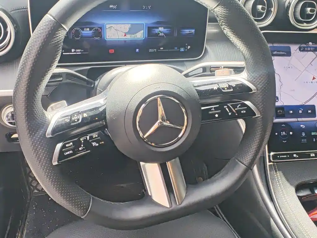 Mercedes-Benz C-Class — миниатюра 6